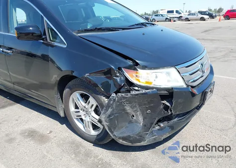 2011 Honda Odyssey Touring/Touring Elite из США, поврежденный, VIN 5FNRL5H96BB091780